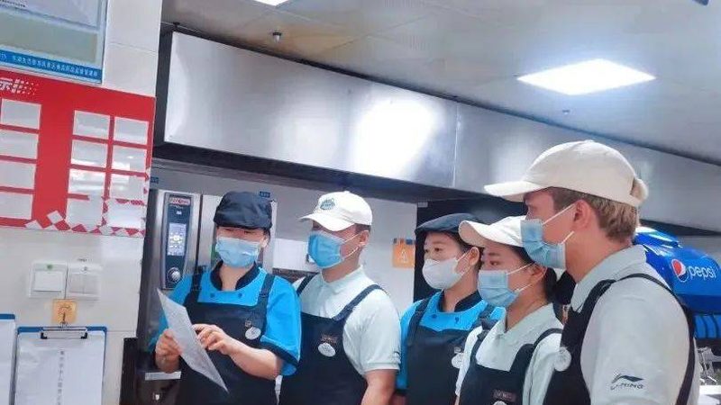 零食批发货源：揭秘低价背后的真相